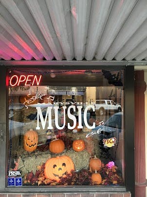 Skips Marysville Music Cafe